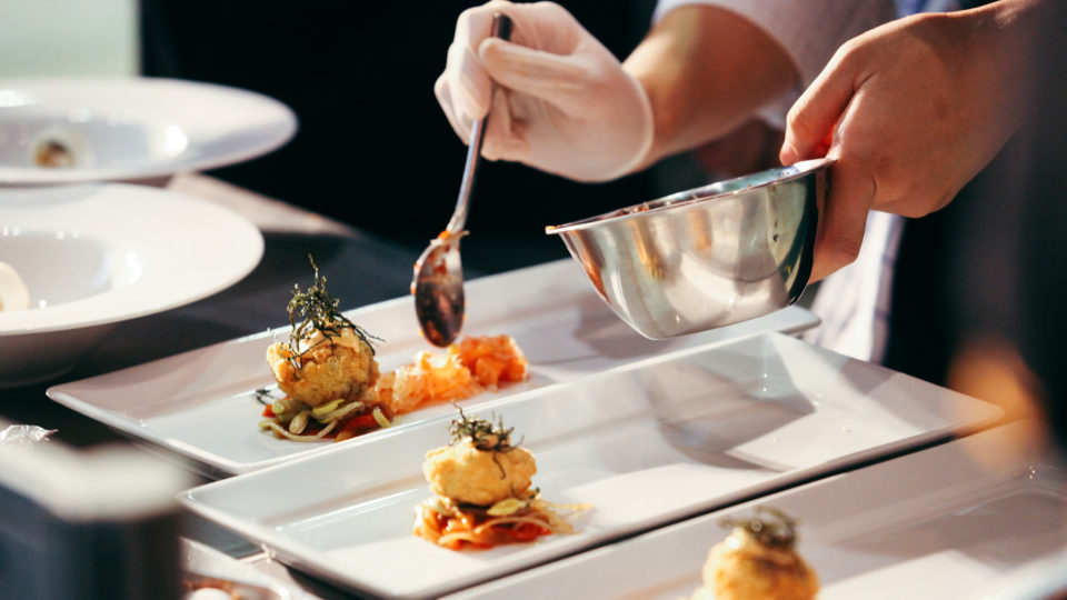 É nesta terça! Prêmio Bom Gourmet vai divulgar o mapa da nova gastronomia de Curitiba O Prêmio Bom Gourmet vem em um novo formato e vai apresentar à cidade seu novo mapa da gastronomia, elaborado após um período de mudanças e desafios.