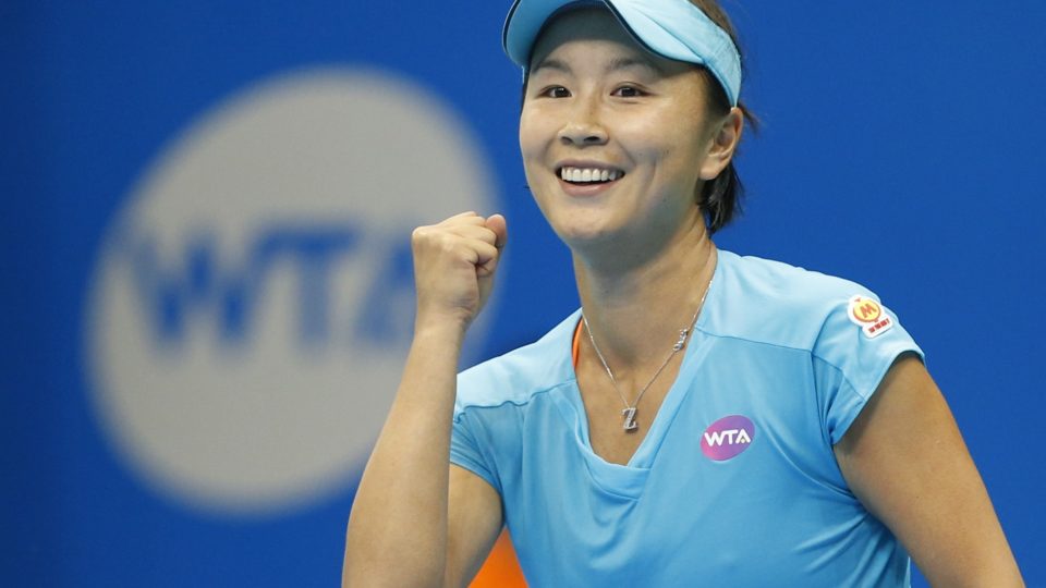 WTA suspende torneios na China devido a incertezas sobre Peng Shuai Campanha cobra mais informações sobre situação da tenista: em rede social, ela denunciou ex-vice-primeiro-ministro chinês por agressão sexual
