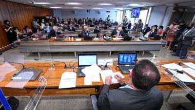 Senado aprova suspensão de validade dos concursos O projeto não afeta novos editais, apenas garante os direitos dos aprovados
