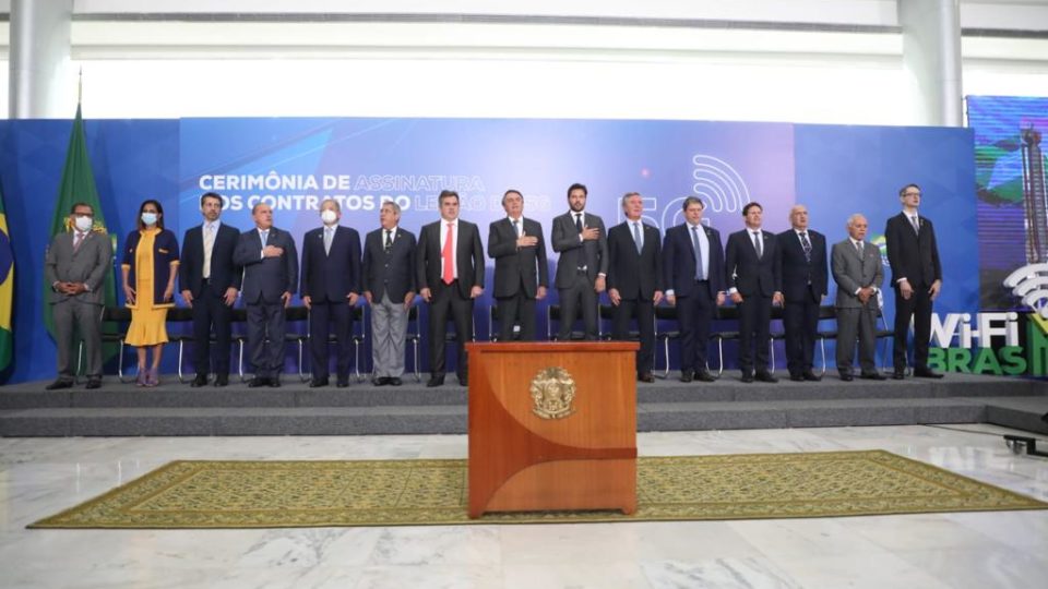 Contratos de concessão do 5G