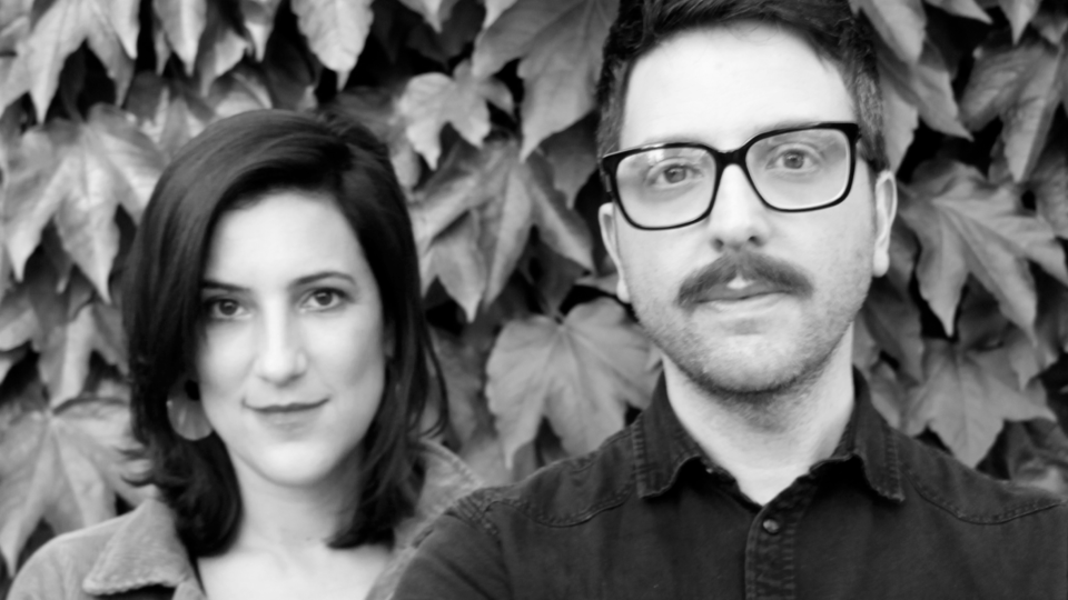 Dupla brasileira desponta internacionalmente no estudo de tendências e de economia circular Ana Luiza Magalhães e Marlon Chiumento estão à frente do escritório milanês de design SOMA.
