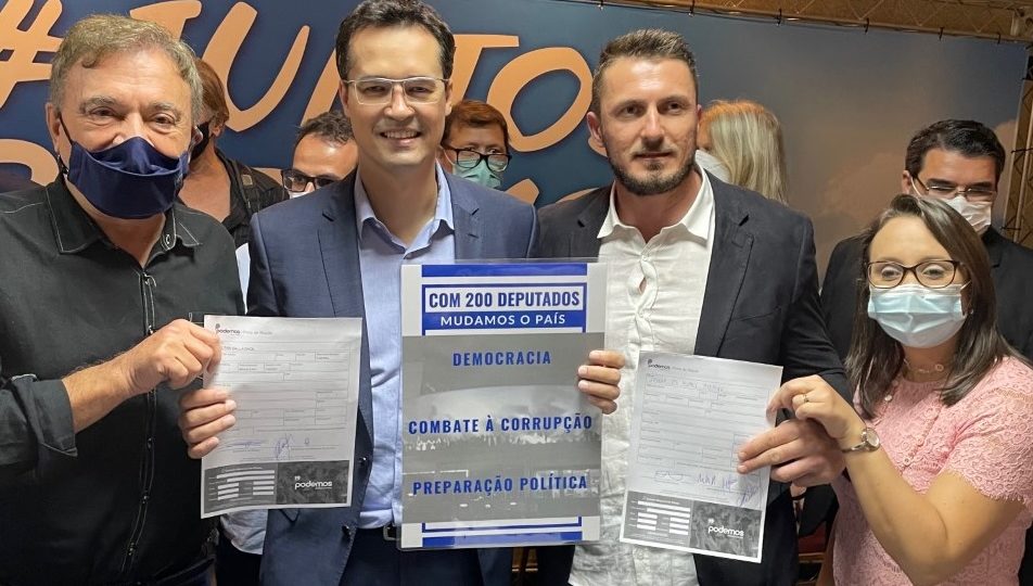 Deltan se filia ao Podemos com discurso crítico a decisões do STF e do Congresso Deltan