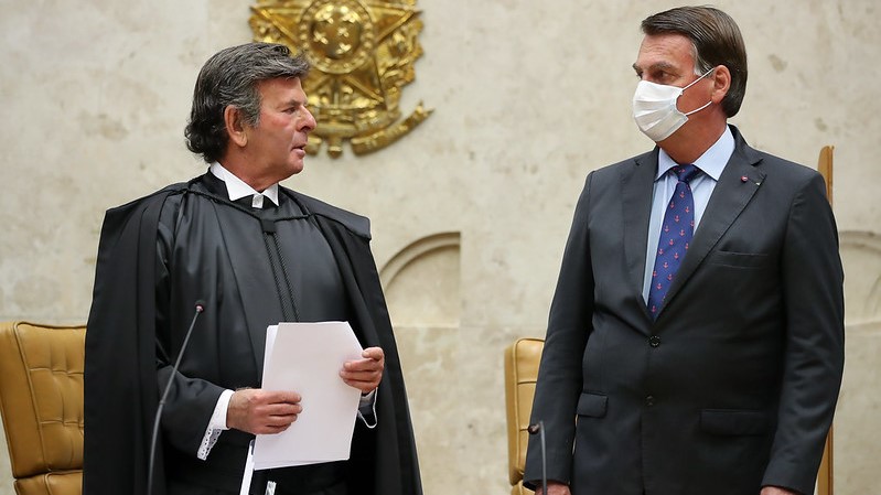 Luiz Fux e Jair Bolsonaro no plenário do STF