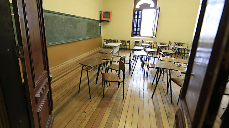 Leitores da Gazeta do Povo contribuem para a informação de mais de 6 mil professores da rede pública 