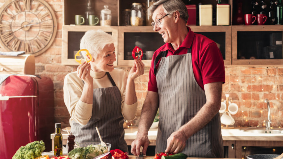A alimentação balanceada e saudável é essencial para a qualidade de vida.