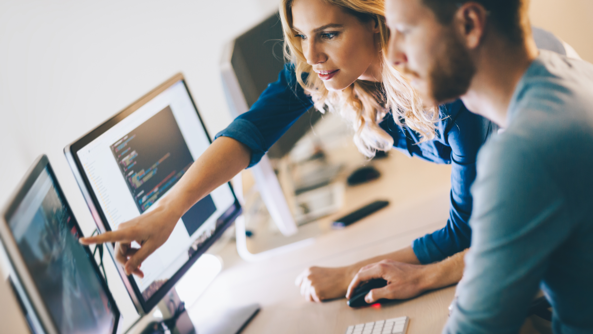 A tecnologia impacta diferentes áreas e a forma como os profissionais atuam, podendo também criar novas oportunidades