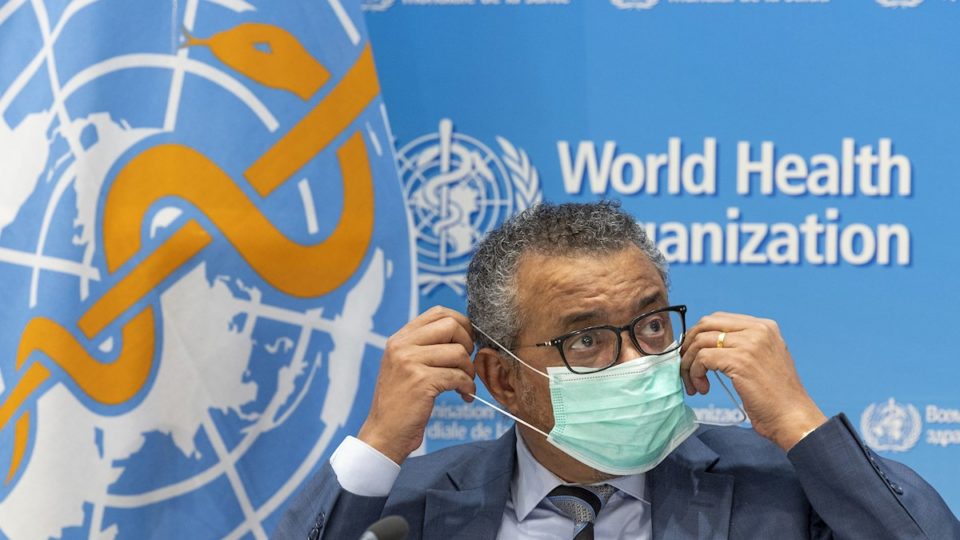 Nenhum país sairá da pandemia com doses de reforço de vacinas, diz OMS OMS