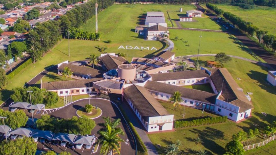 Adama constrói fábrica de herbicidas em Londrina e quer exportar para grandes mercados Adama