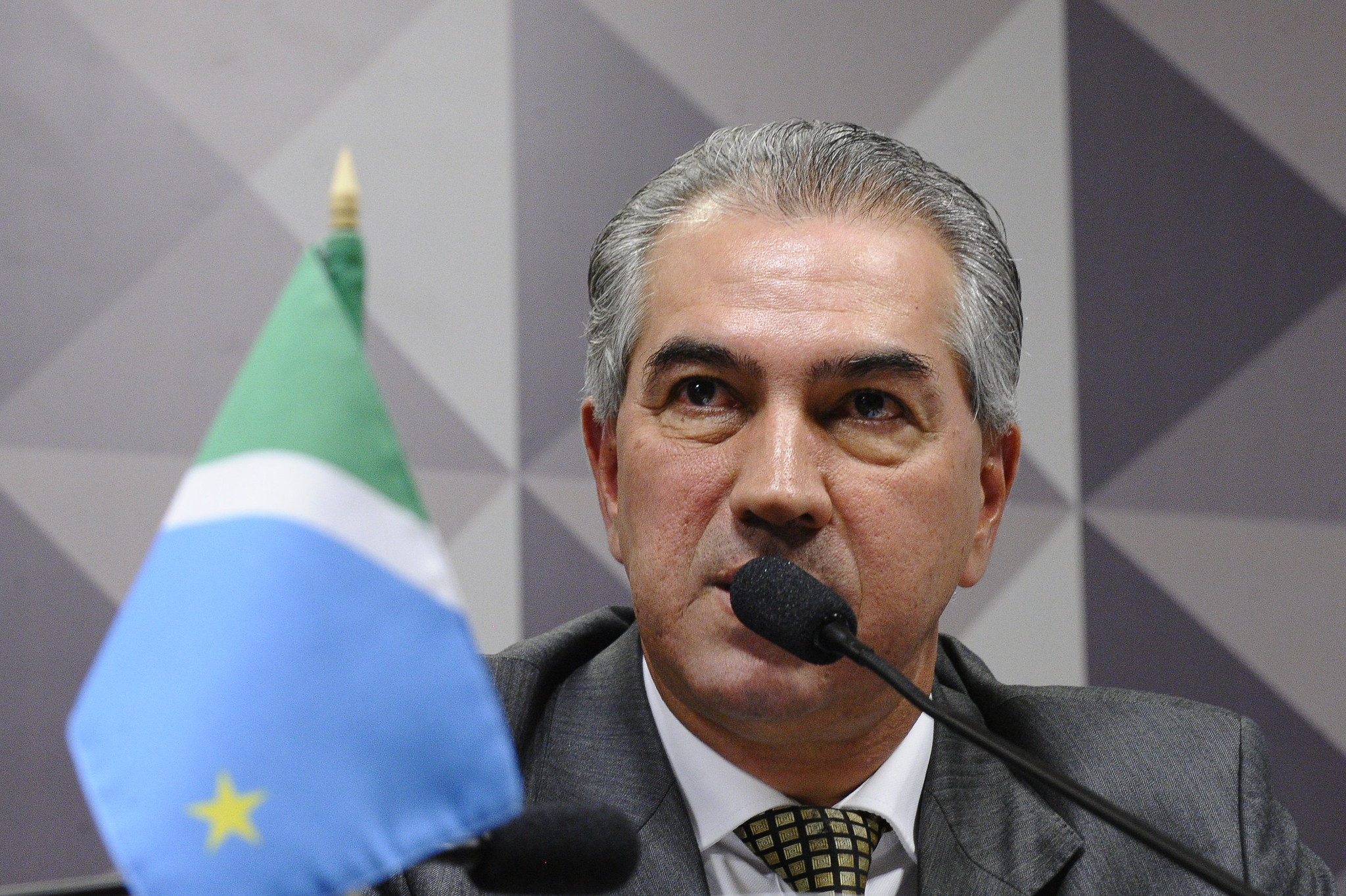 Mato Grosso do Sul proíbe uso de linguagem neutra nas escolas do estado