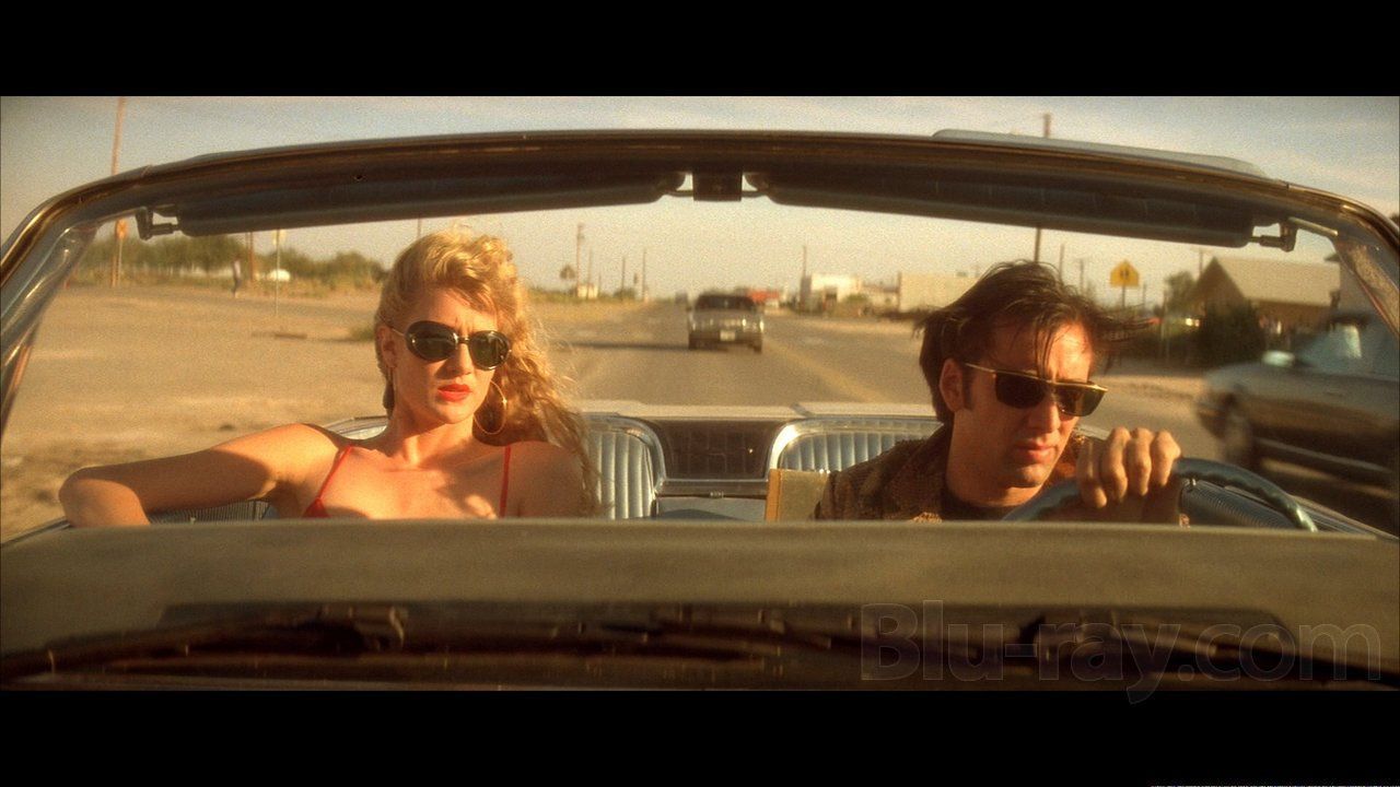 Laura Dern e Nicholas Cage em "Coração Selvagem", de David Lynch.
