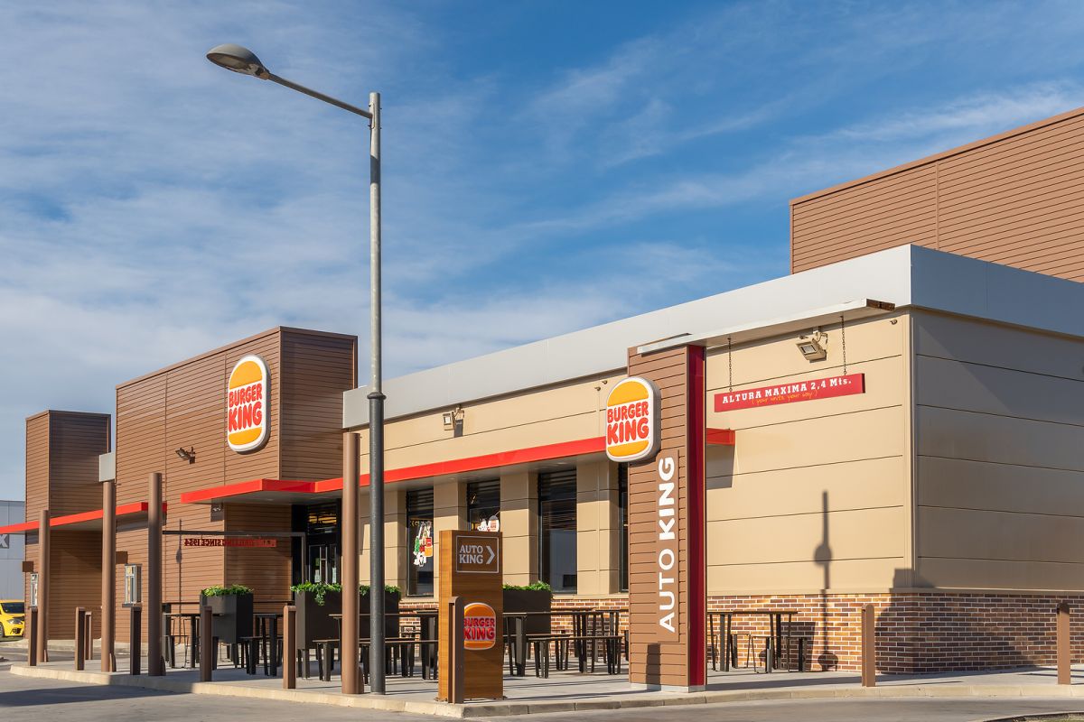 Expectativa da rede Burger King é crescer em 40% o delivery próprio.