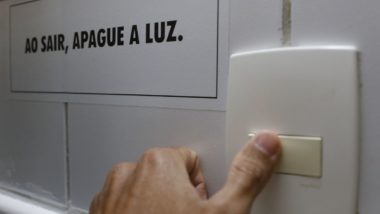 Aneel confirma bandeira escassez hídrica para abril; mês pode marcar o fim da cobrança Bandeira escassez hídrica