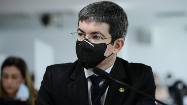 Eleições e articulação governista: abertura da “CPI do MEC” esbarra em dificuldades randolfe - cpi - mec