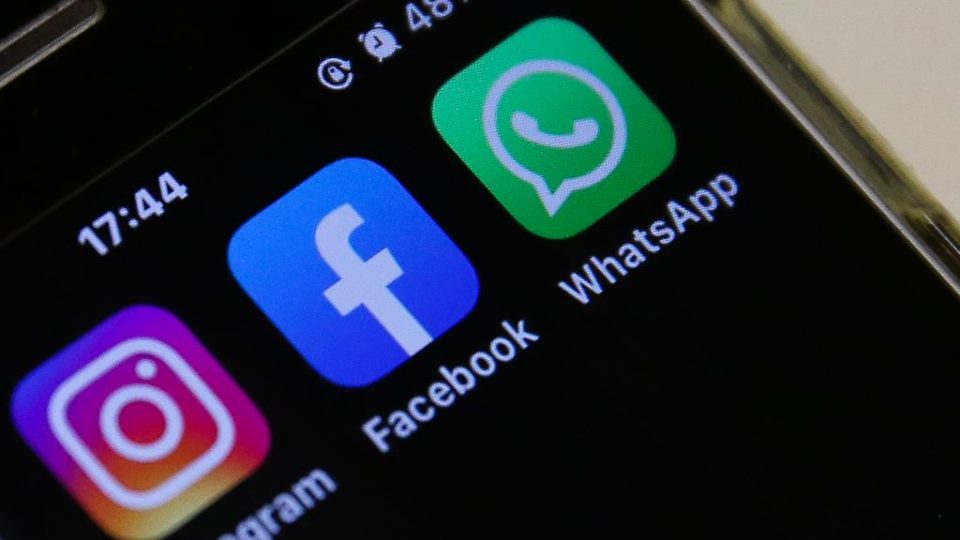 Os campeões de mentiras WhatsApp é uma das empresas que fez parceria com o TSE para “conter a disseminação de fake news”.