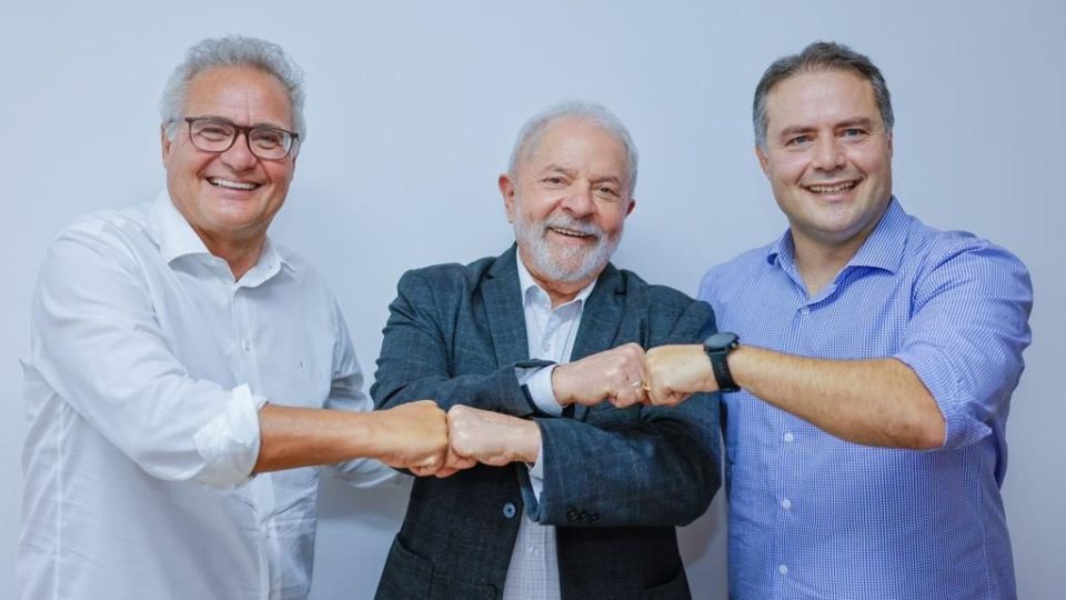Lula, o senador Renan Calheiros e o ex-governador Renan Filho, em foto de janeiro
