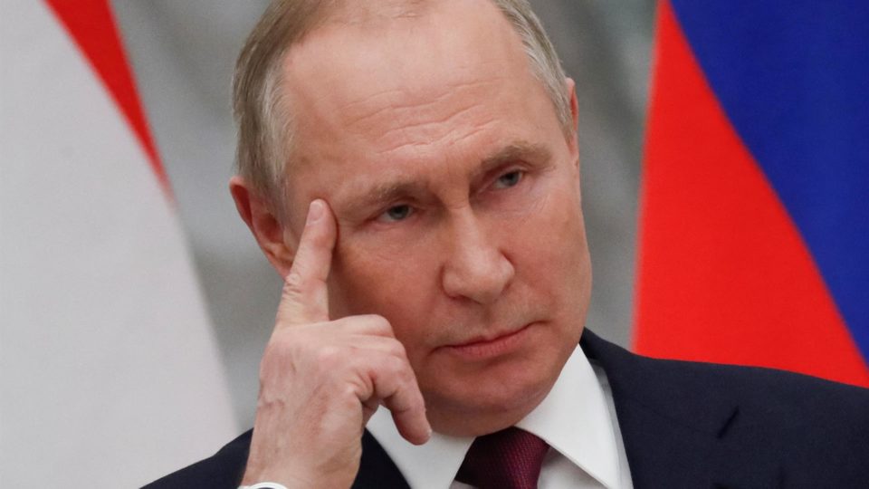 Putin acusa Ocidente de “usar” Ucrânia e não considerar “preocupações” de segurança da Rússia Presidente russo voltou a acusar os líderes ocidentais de quebrarem a promessa de não expandir a Otan