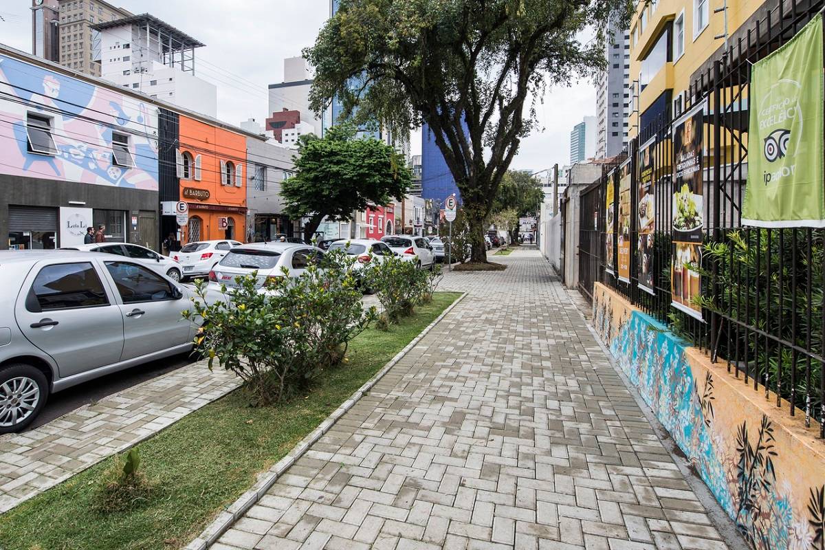 Restaurantes de Curitiba seguem com restrições até o dia 17 de fevereiro.