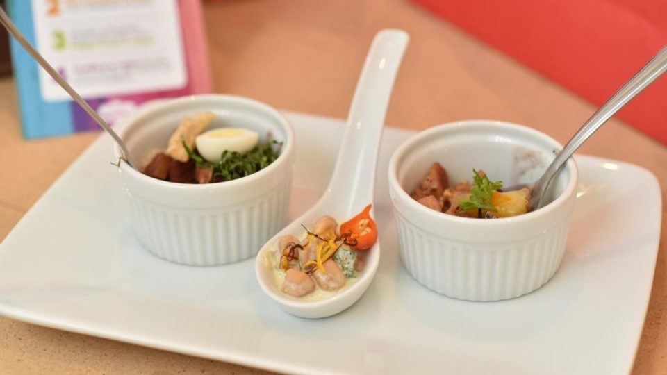 Comida a vapor: saiba mais sobre os alimentos prontos para o consumo Grãos a vapor Caldo Bom