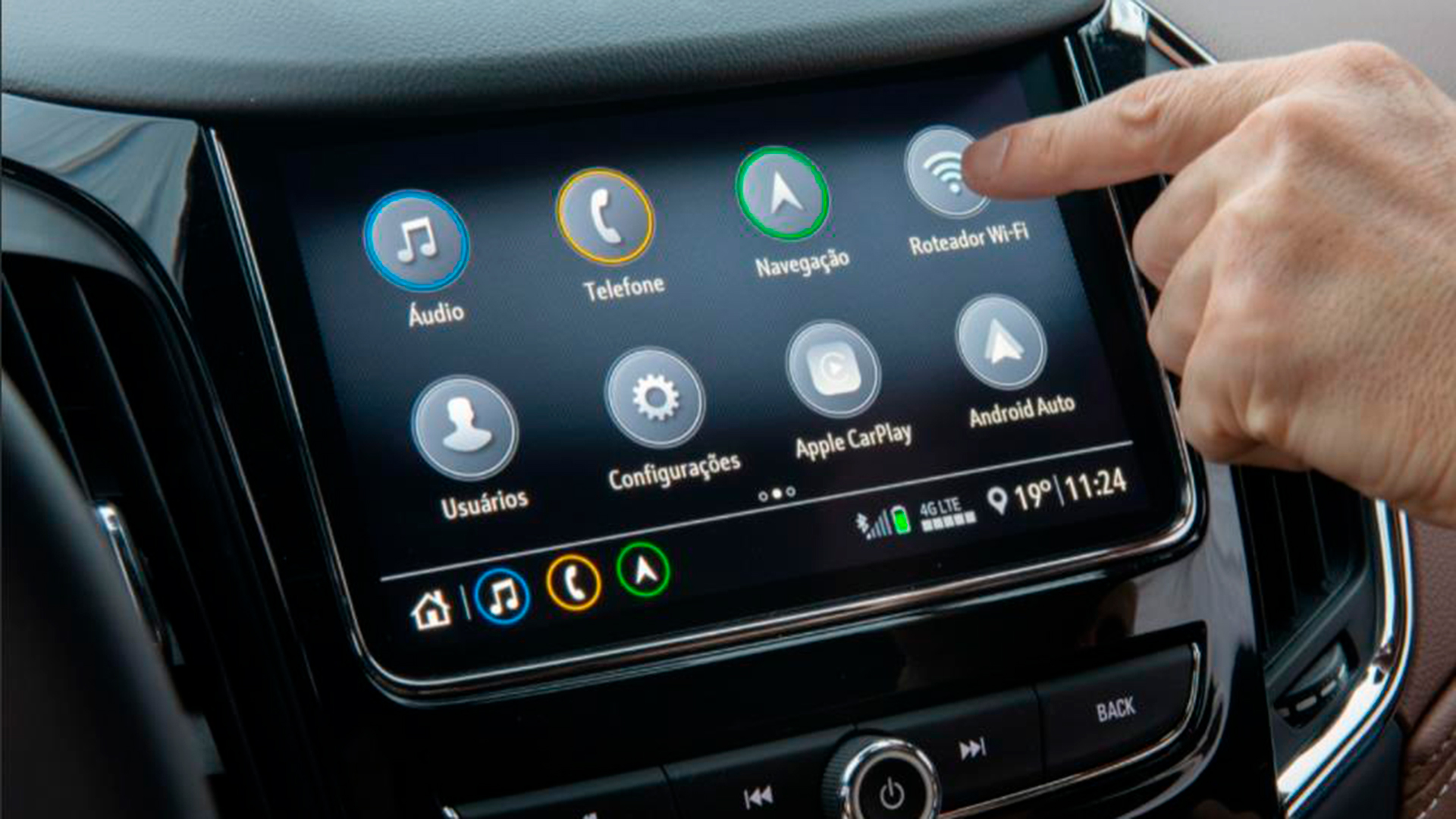 Já pensou em ter internet direto no carro, inclusive na estrada? Agora, você pode.