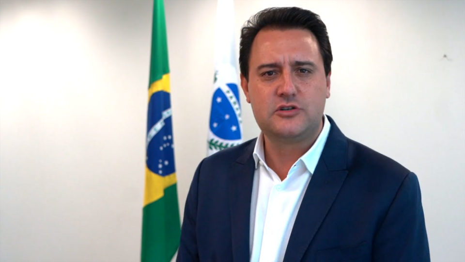 Governador chama invasão de igreja de “ato de barbaridade sem precedentes” Governador do Paraná, Carlos Massa Ratinho Junior (PSD).