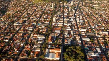 Santo Antônio da Platina lança concurso público O município está localizado no norte pioneiro paranaense e tem 46 mil habitantes
