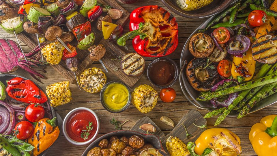 Aproveite a brasa: acompanhamentos para deixar o churrasco ainda melhor acompanhamentos para churrasco