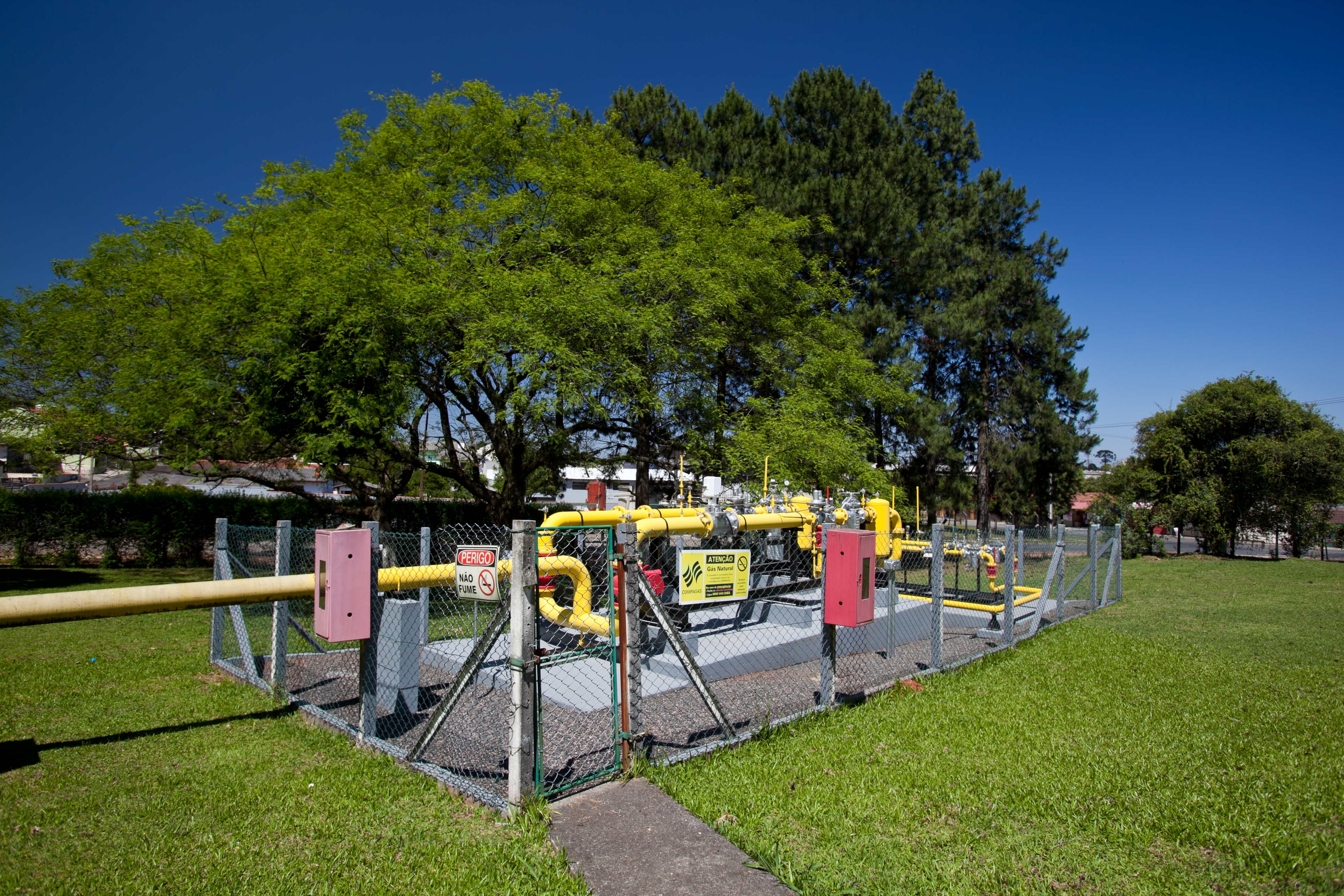 Gás natural é muito caro para empresas no Paraná.