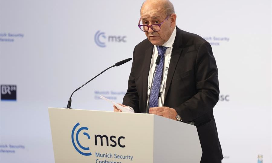 Ministro das Relações Exteriores da França, Jean-Yves Le Drian.