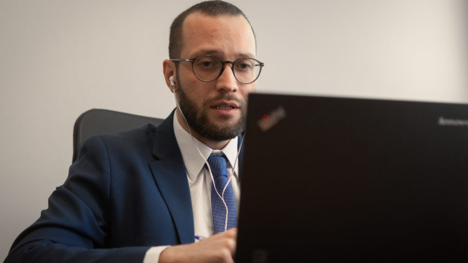 Filipe Barros quer ser o candidato de Bolsonaro ao Governo do Paraná.