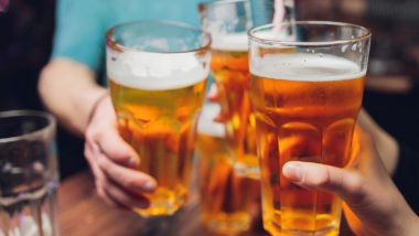 Rússia x Ucrânia: como a paz mundial foi selada no Bar do Dante Biden, Putin e Volodymyr Zelenskyy entram num bar.