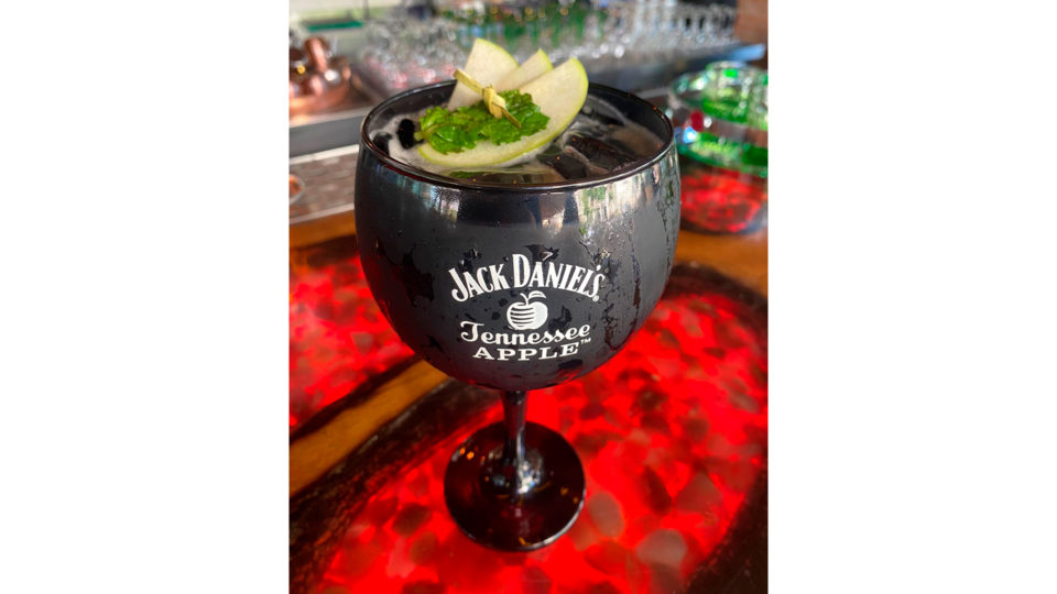 Jack Apple soma a potência do Jack Daniel’s à suavidade da maçã.