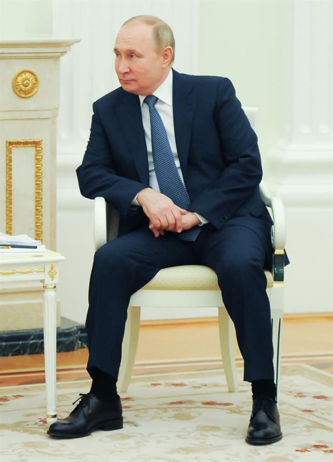 O presidente da Rússia, Vladimir Putin, se reunirá com ala financeira do governo, para analisar a situação criada pelas sanções