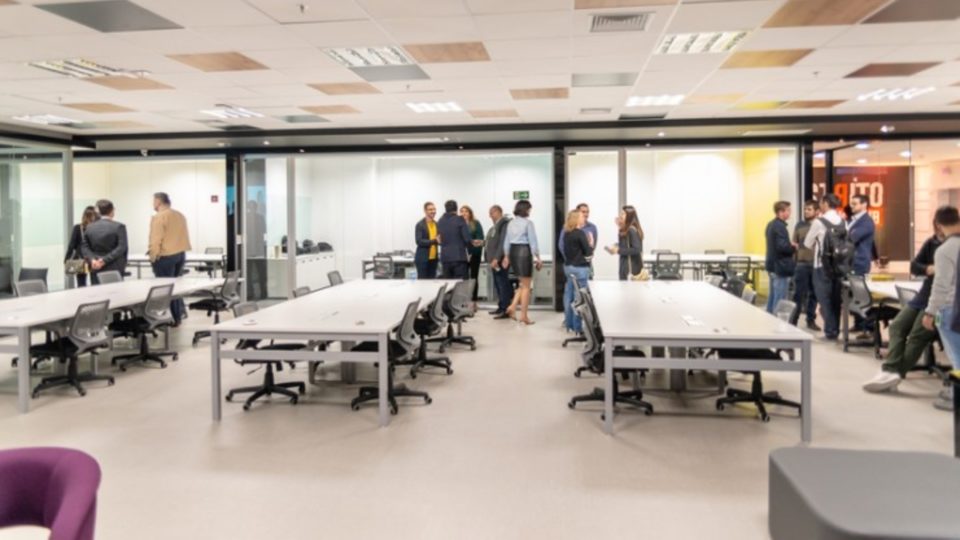 Distrito deixa a gestão do hub de inovação localizado na FAE, em Curitiba Distrito deixa a gestão do hub de inovação localizado na FAE, em Curitiba