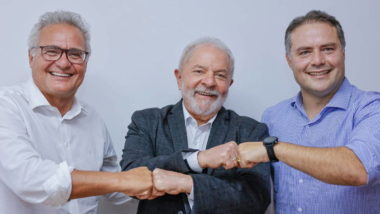 PT discute aliança com partidos e políticos que apoiaram o impeachment: saiba quais Renan Calheiros, Lula e Renan Filho.
