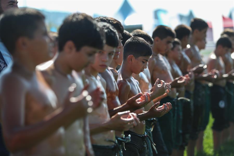 Jovens refugiados sírios em Istambul, na Turquia, em foto de 19 de setembro de 2021