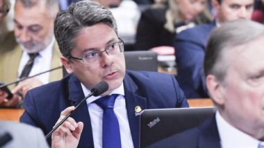 Alessandro Vieira se filia ao PSDB e lança pré-candidatura ao governo de Sergipe Senador Alessandro Vieira foi anunciado como pré-candidato ao governo de Sergipe pelo PSDB.