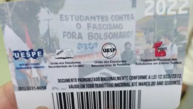 Foto de manifestação contra Bolsonaro é usada em carteirinha estudantil Imagem de carteirinha estudantil emitida pela União dos Estudantes Secundaristas de Pernambuco (UESPE).