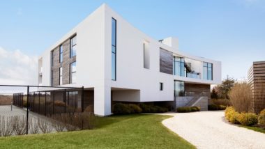 O empresário brasileiro que conquistou o mercado americano de construção de imóveis de luxo Mansão nos Hamptons, no estado de Nova York, teve a sustentabilidade como conceito base.