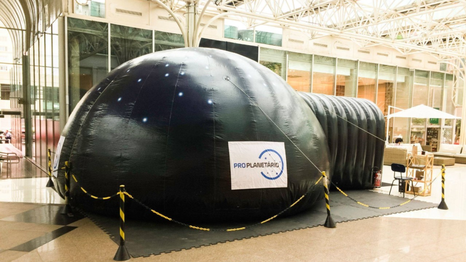 Estrutura inflável no Shopping Jardim das Américas exibirá um curta-metragem em 3D sobre o planeta Marte