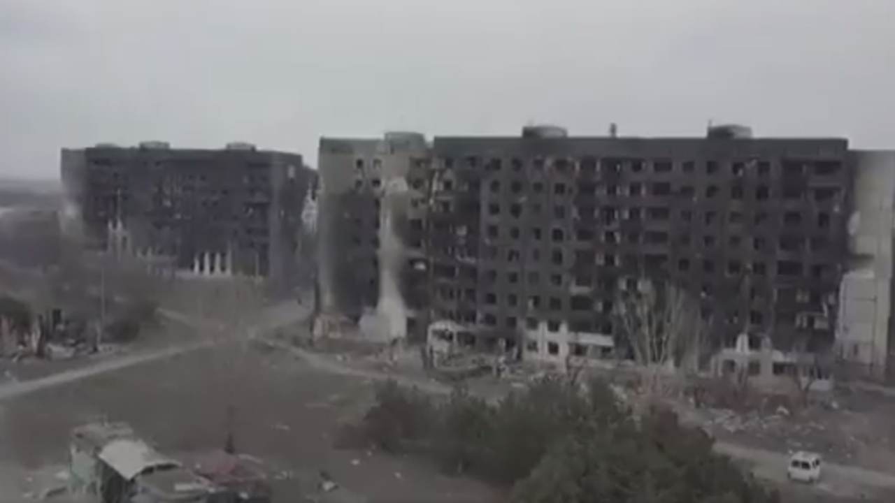 Vista de Mariupol, após sucessivos bombardeios