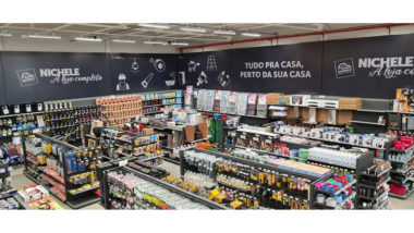 Nichele inaugura nova loja no bairro São Lourenço, em Curitiba Nona unidade da Nichele, abertura da loja no São Lourenço é parte do plano de expansão da rede.