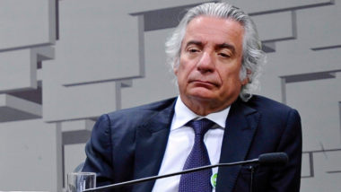 O que o escolhido de Bolsonaro para a Petrobras propõe para o preço do combustível O diretor do Centro Brasileiro de Infraestrutura (CBIE), Adriano Pires, indicado para a presidência da Petrobras.