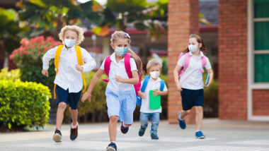 As novas demandas da escola na infância pós-Covid 19 Temos de retomar e apresentar a estas crianças que no brincar existem possibilidades infinitas, e o significado das relações que se estabelecem neste ato.
