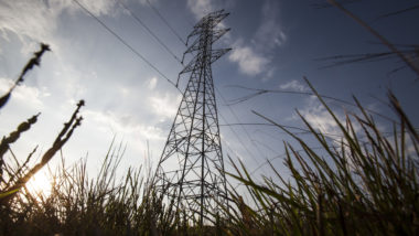 PGR diz que ICMS de energia e comunicação está abusivo e vai ao STF contra leis paranaenses Torres de transmissão de energia elétrica