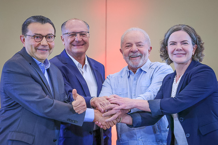 O destino dos candidatos à Presidência Lideranças do PSB e do PT formalizaram a composição entre Lula e Alckmin para este ano