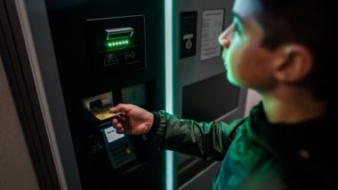 Mundo híbrido: o futuro dos caixas eletrônicos e dos serviços bancários no Brasil O futuro dos caixas eletrônicos e dos serviços bancários no Brasil