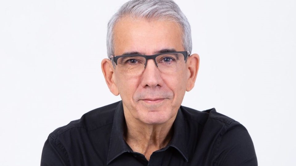 Há quase 50 anos, um terrível acidente aéreo matou 122 passageiros. Ele foi o único sobrevivente Ricardo Trajano, o único passageiro sobrevivente do acidente da Varig em 1973
