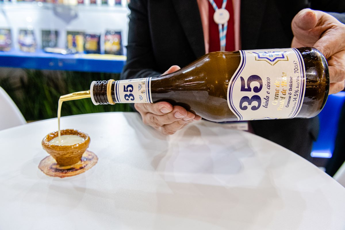 Licor 35, importado pela Porto a Porto, foi uma das novidades apresentadas na Mercosuper 2022.