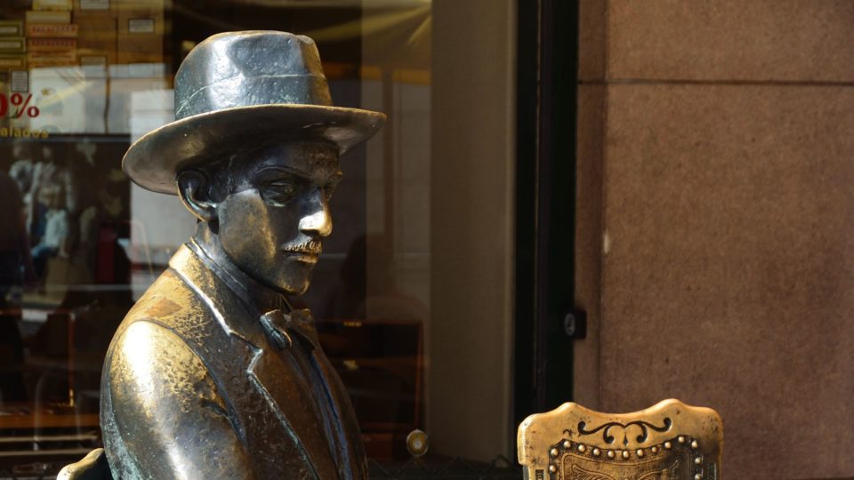 Língua vadia “A minha pátria é a língua portuguesa”, escreveu Fernando Pessoa.