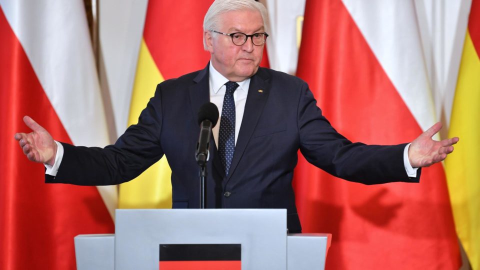 Zelensky se recusa a receber presidente da Alemanha por vínculos com gasoduto russo Frank-Walter Steinmeier defendeu como ministro a necessidade de levar o projeto Nord Stream adiante